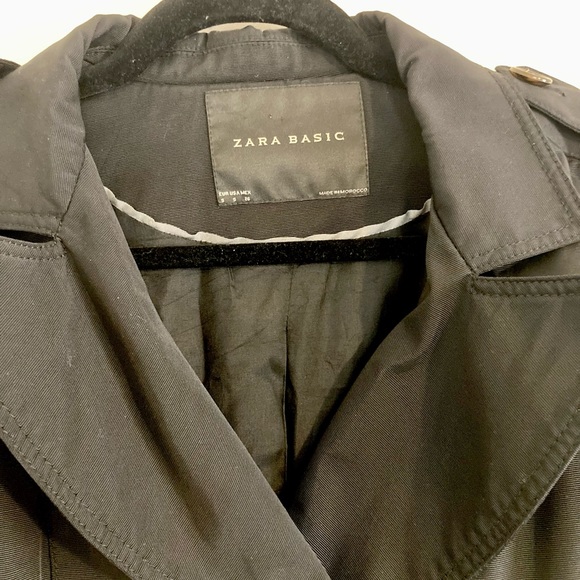 ZARA Basic Black Trench Coat in Small - Picture 2 of 5